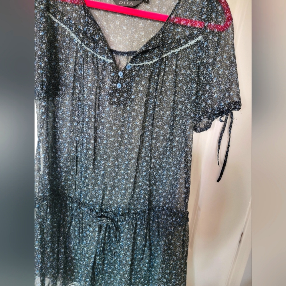 Light & navy blue floral lace dress